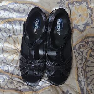 OrthoFeet Women's Black Comfort Sandals